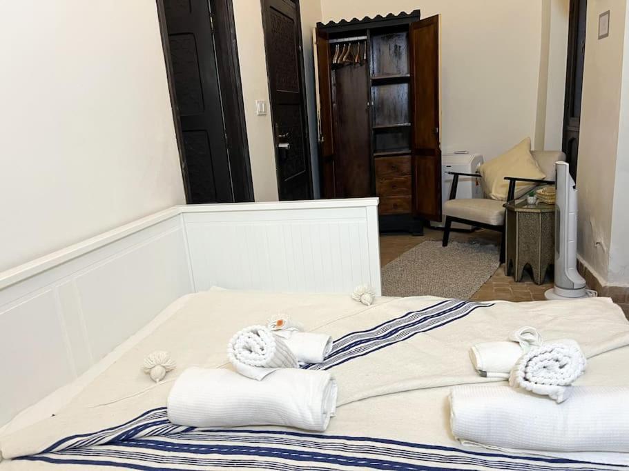 House In Old Medina For 10 Guests *