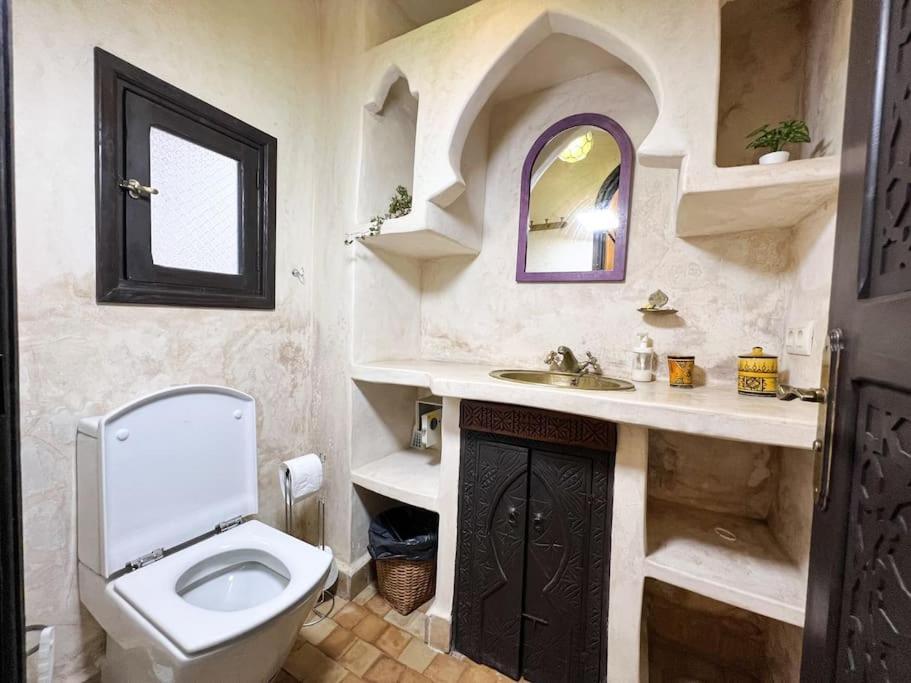 House In Old Medina For 10 Guests *